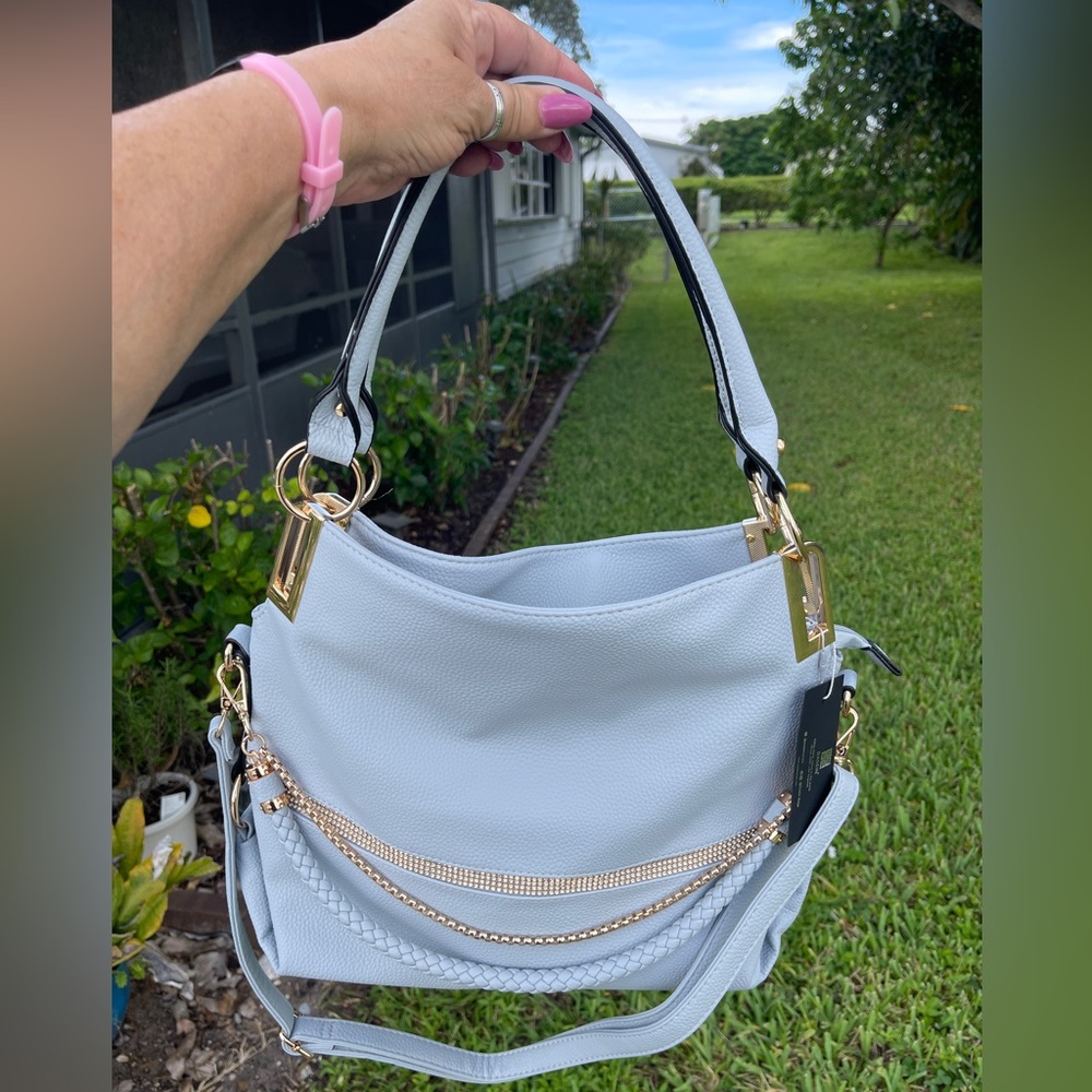 Stylish Light Blue Handbag with Gold Accents - Picture 5 of 15